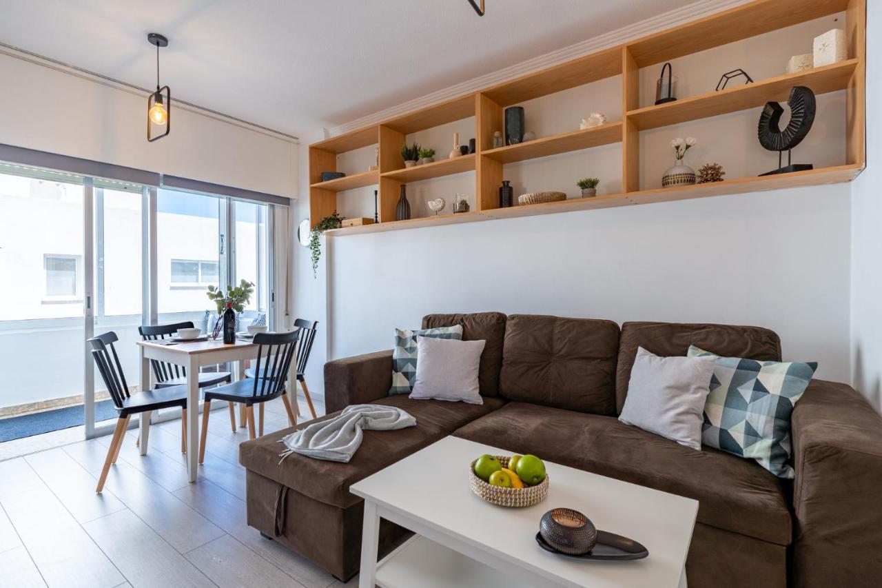 Rustic 1-Br Apt In Mackenzie-Larnaca Appartamento Esterno foto